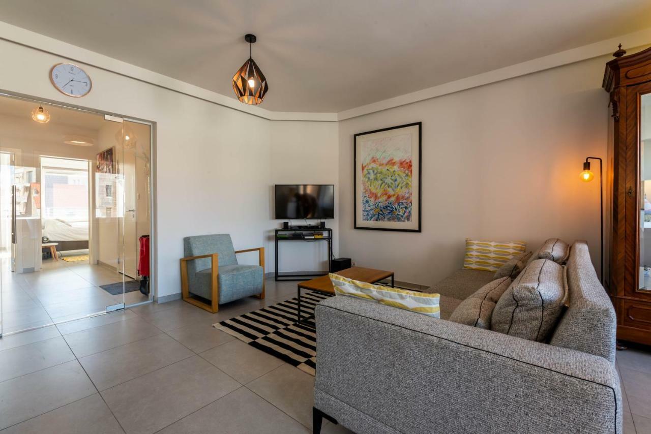 Modern Apartment With Free Parking Oostende Ngoại thất bức ảnh