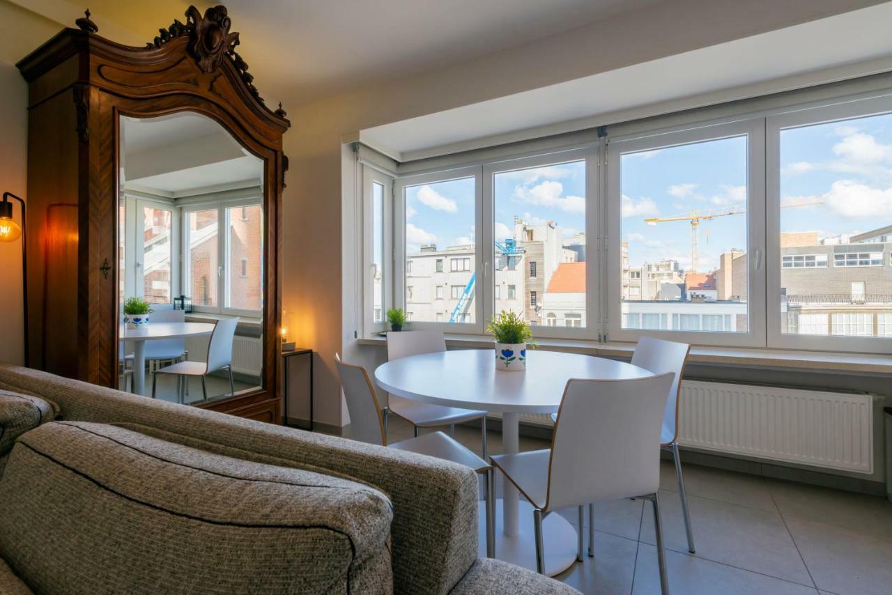 Modern Apartment With Free Parking Oostende Ngoại thất bức ảnh