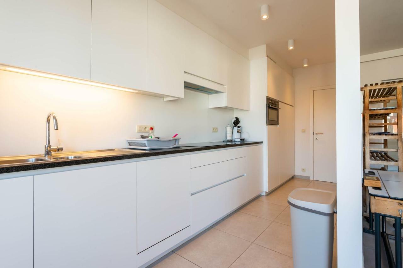 Modern Apartment With Free Parking Oostende Ngoại thất bức ảnh