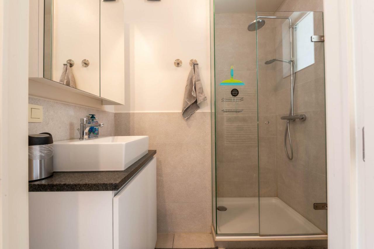 Modern Apartment With Free Parking Oostende Ngoại thất bức ảnh